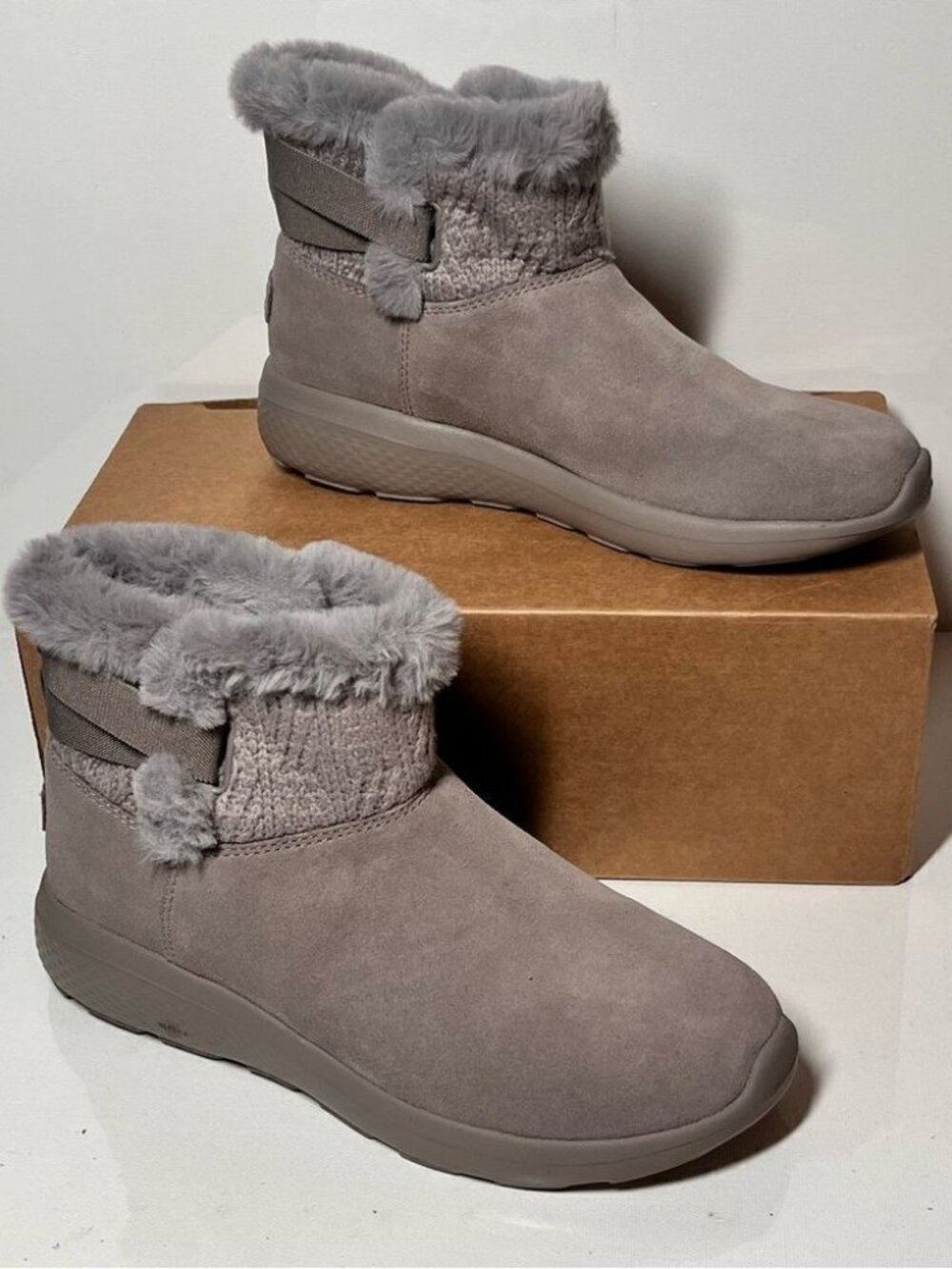 Skechers On-the-GO City Winter Gleam Water Repellent Suede Ankle Boots